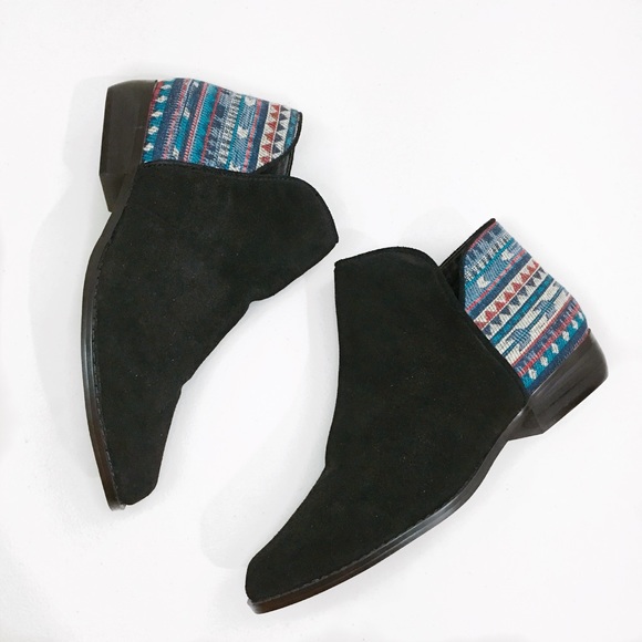 SBICCA Ankle Bootie - Picture 2 of 8