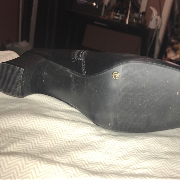 Black booties - Picture 2 of 2