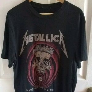 Metallica shirt size medium black