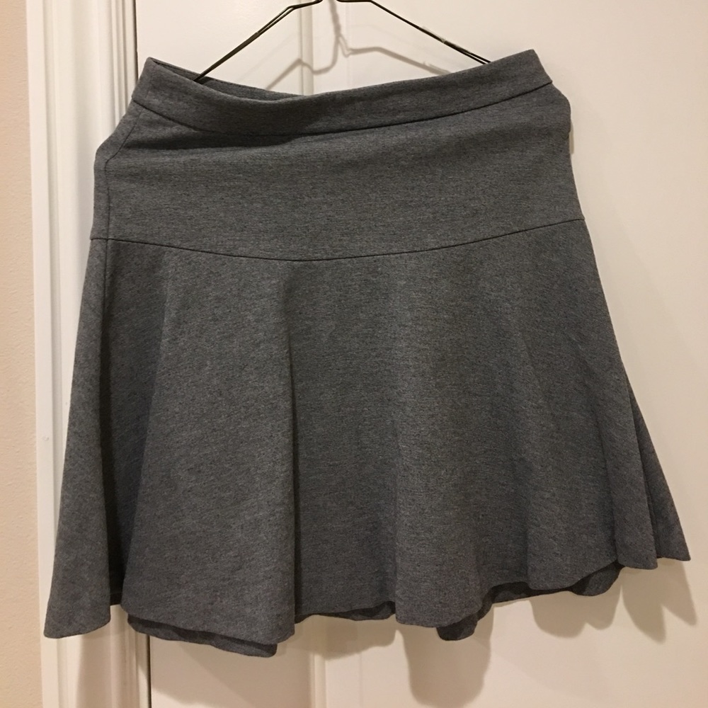 Banana republic grey skirt