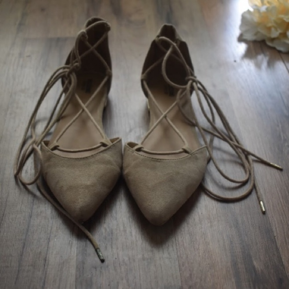 🆕 LACE UP FLATS