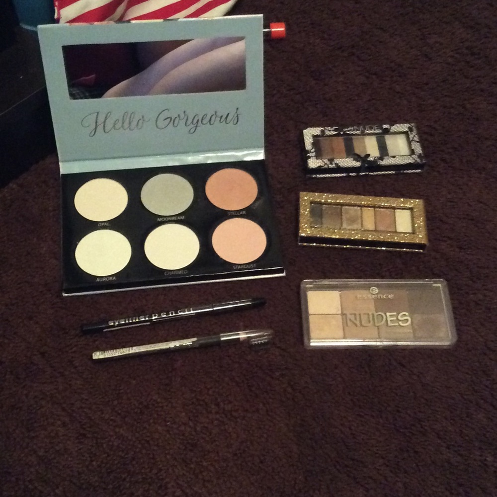 Makeup bundle 💄💄💄💄