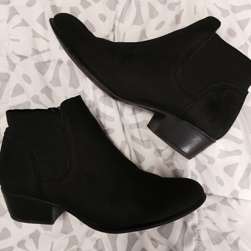 Steve Madden booties