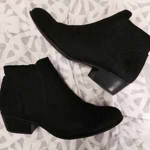 Steve Madden booties