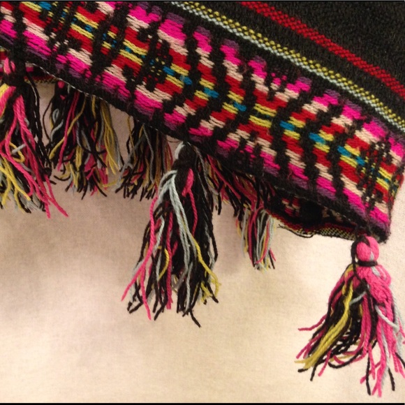 SOUTHWEST CLASSIC MULTI STRIPED PONCHO SHRUG - Picture 6 of 7