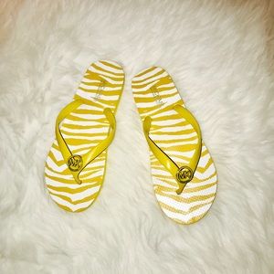 Michael kors flip flops Michael kors flip flops