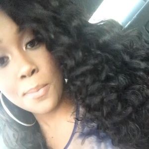 Meet your Posher, Christy