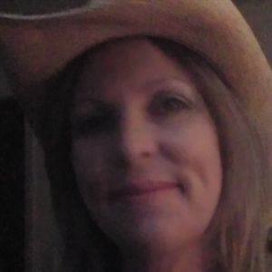 Meet your Posher, Regina