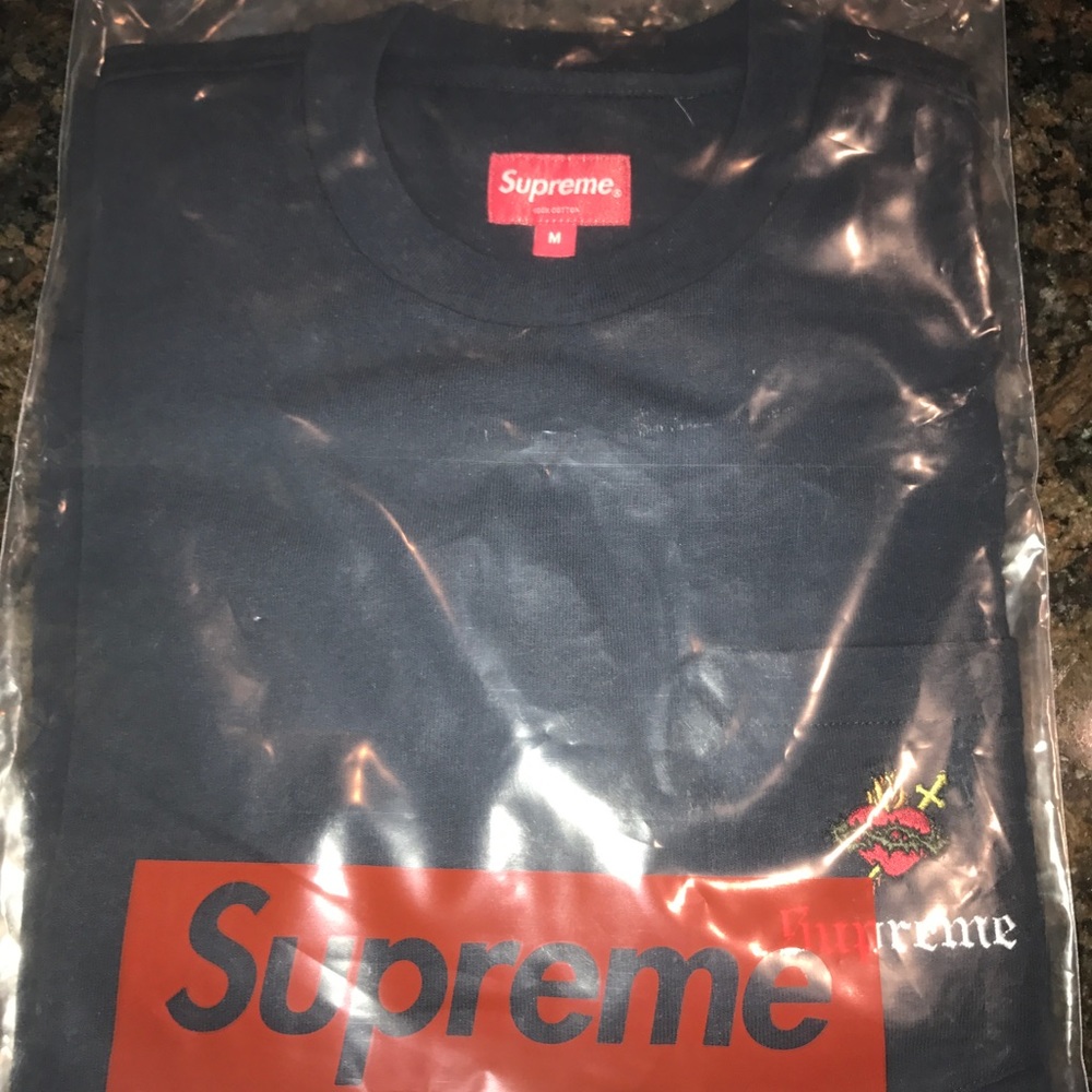 SUPREME SACRED HEART LONGSLEEVE