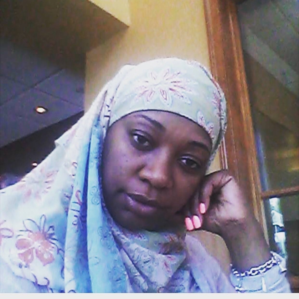 Meet your Posher, Muslimah