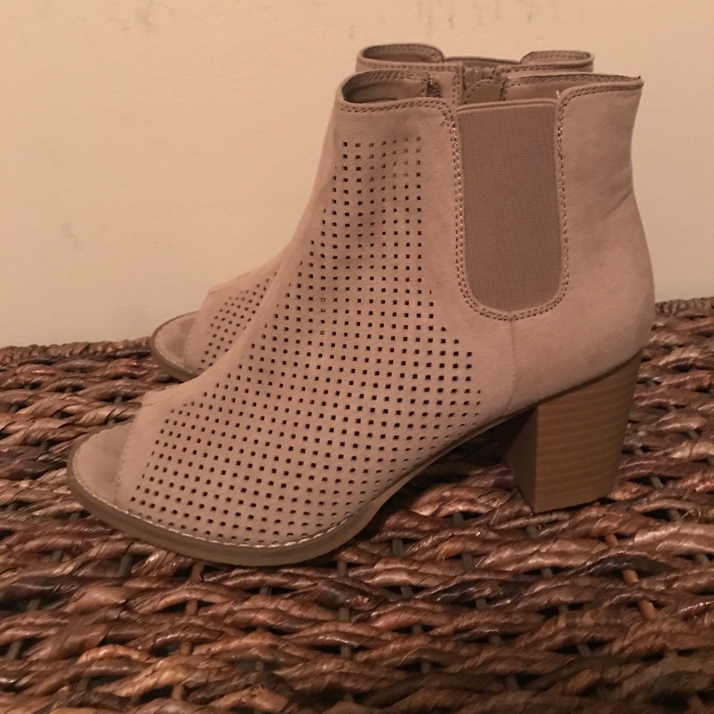 Sonoma Fall Peep-Toe Booties
