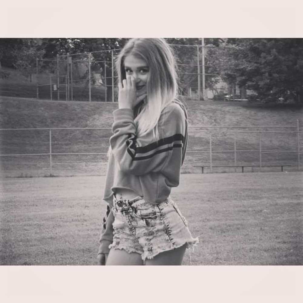 Meet your Posher, Makala