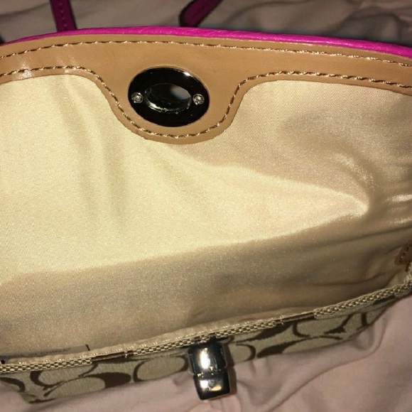 🍒NWOT COACH SIGNATURE - Picture 2 of 6
