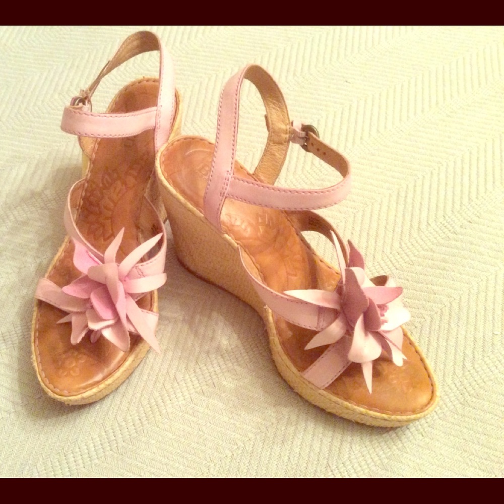 Born wedge sandals