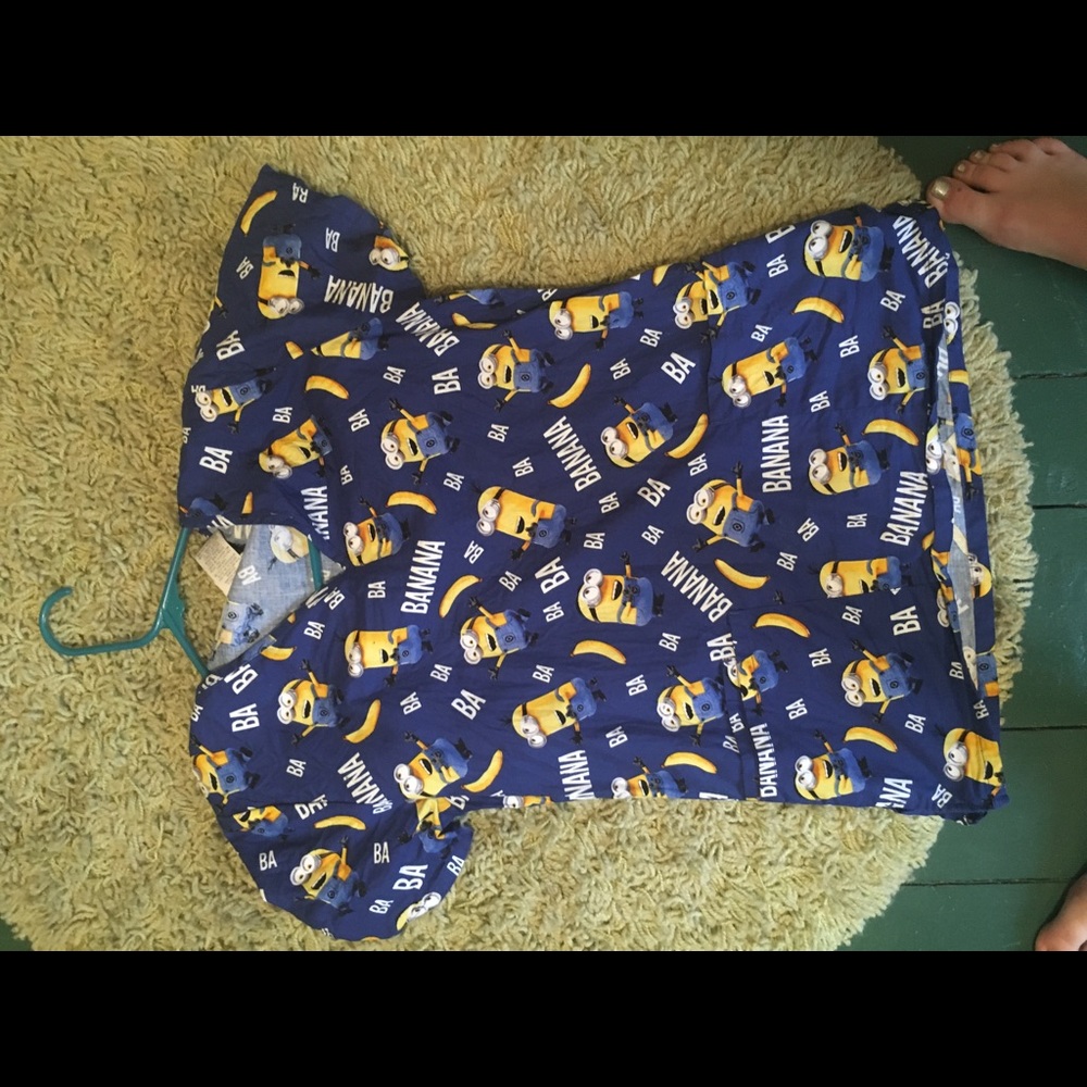 Scrub top