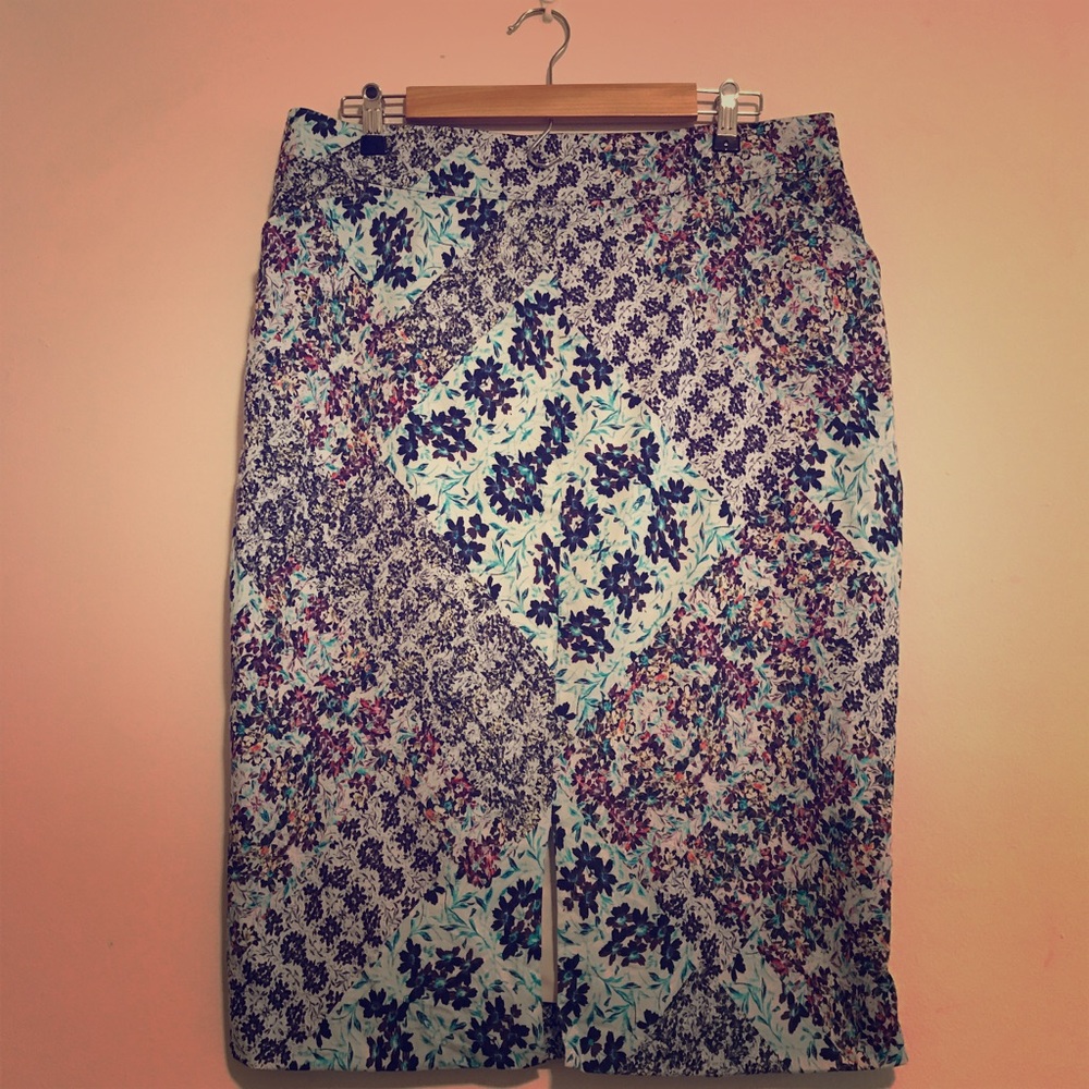 Anthropologie Purple Tone Floral Pencil Skirt