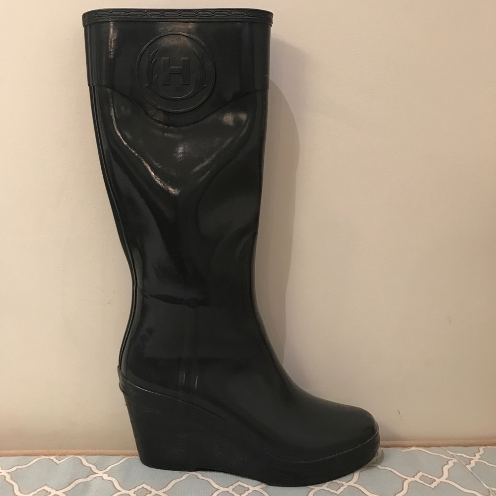 Women's grey wedge Hunter Rain Boots!!