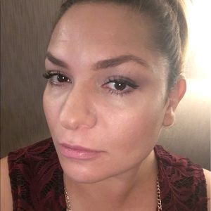 Meet your Posher, Eve