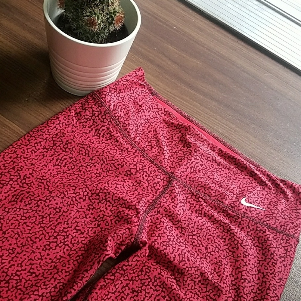 Nike Running Crop