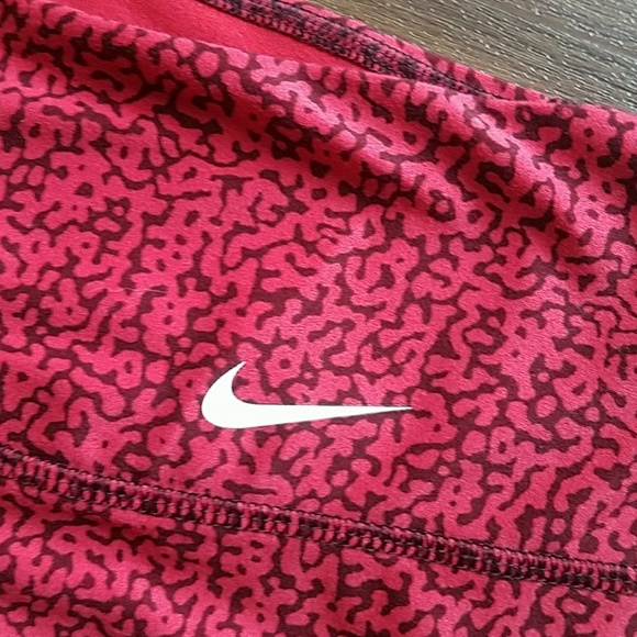 Nike Running Crop - Picture 3 of 7