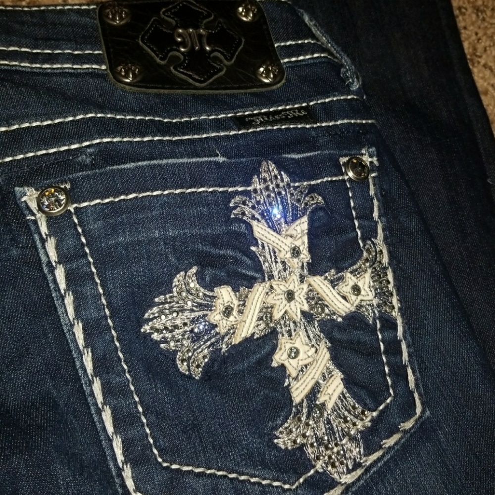 Miss Me Jeans - Picture 2 of 4