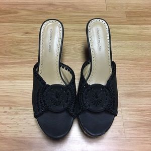 Woman's 9 1/2 Heel Wedge shoes NEW