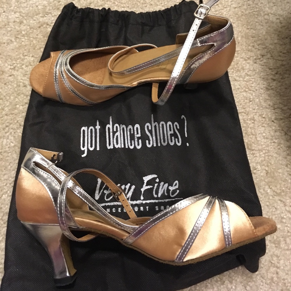 Size 8.5 dance shoes.
