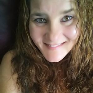 Meet your Posher, Tonya