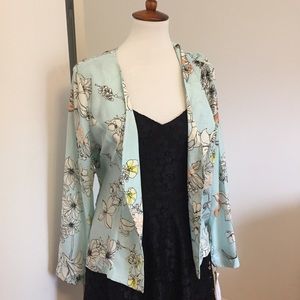 NY Collection β’ Woven Tie-Back Jacket NY Collection β’ Woven Tie-Back Jacket