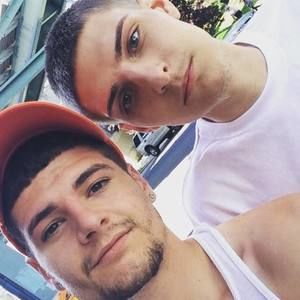 Meet your Posher, Zach