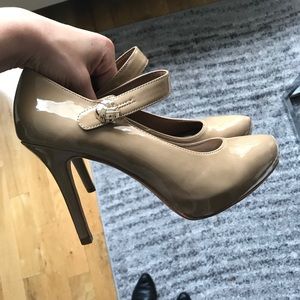 Nude Heels Nude Heels