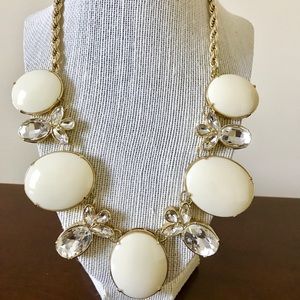 Banana Republic Statement Necklace Banana Republic Statement Necklace