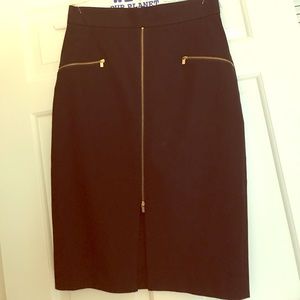 Black pencil skirt w gold zipper detail! Black pencil skirt w gold zipper detail!