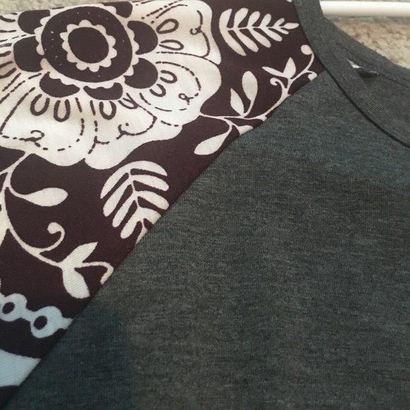 XS LuLaRoe Randy - Picture 2 of 2