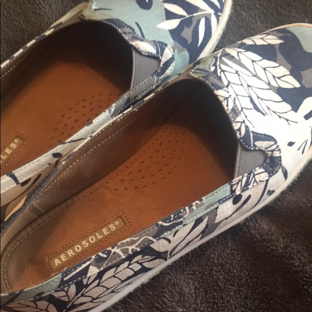 Aerosols slip on shoe 👠