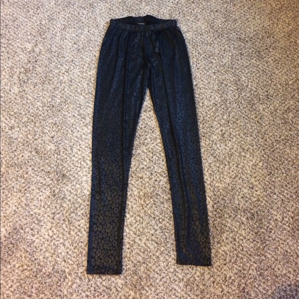 Rue21 black leopard printed leggings