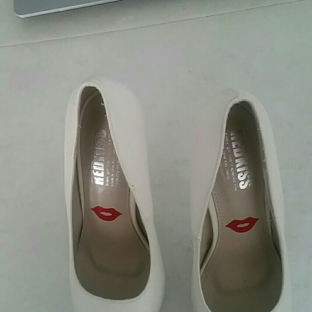 Lady High Heel Shoe