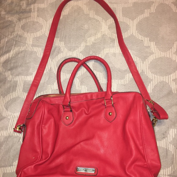 Steve Madden Handbags - Preowned Red Steve Madden crossbody purse