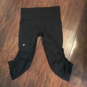 EUC Lululemon dark gray leggings