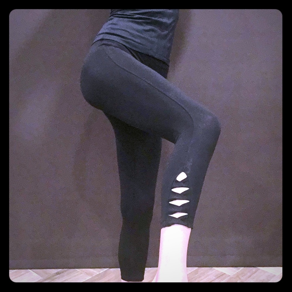 Betsey Johnson Black Leggings // NWOT // Size S