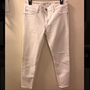 DL1961 white skinny jeans