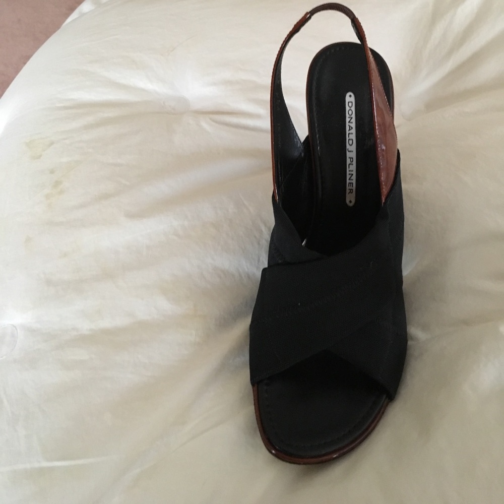 Donald Pliner peek-a-boo toe front. Worn twice. - Picture 2 of 3
