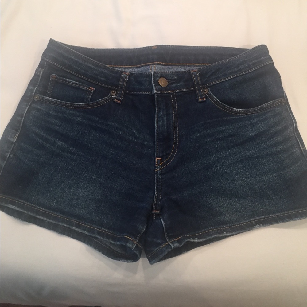 Uniqlo denim shorts size 4