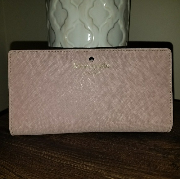 Kate Spade - Cobble Hill Wallet - Picture 1 of 3