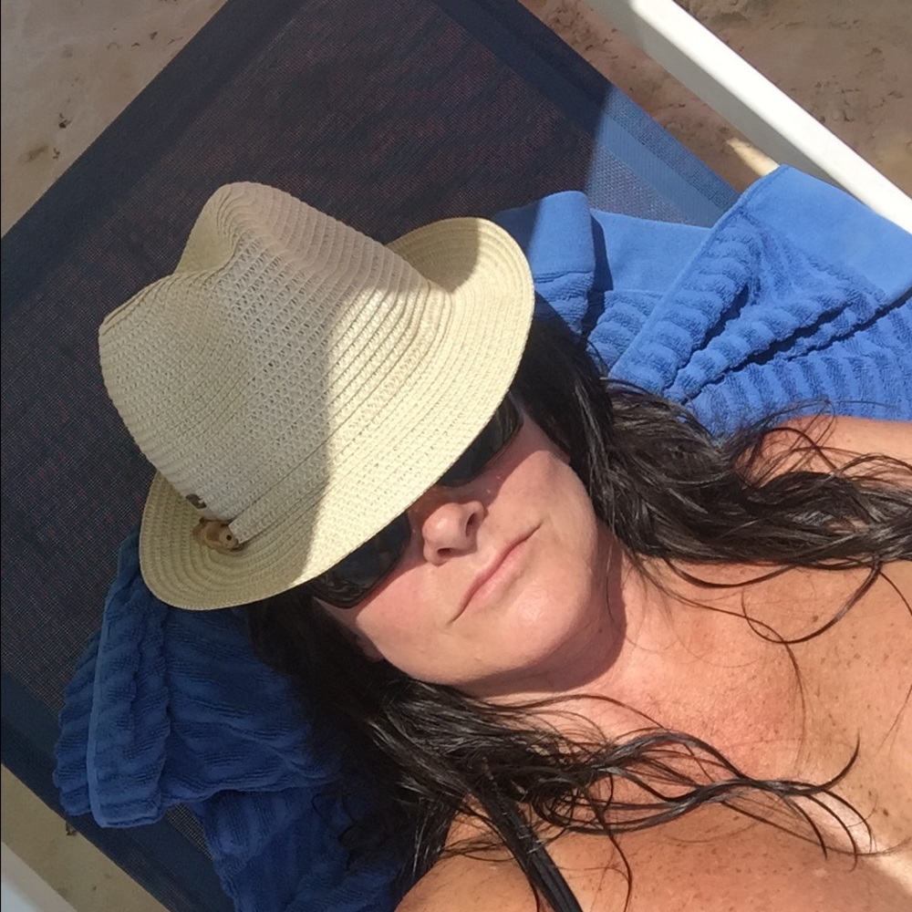 Meet your Posher, Julie