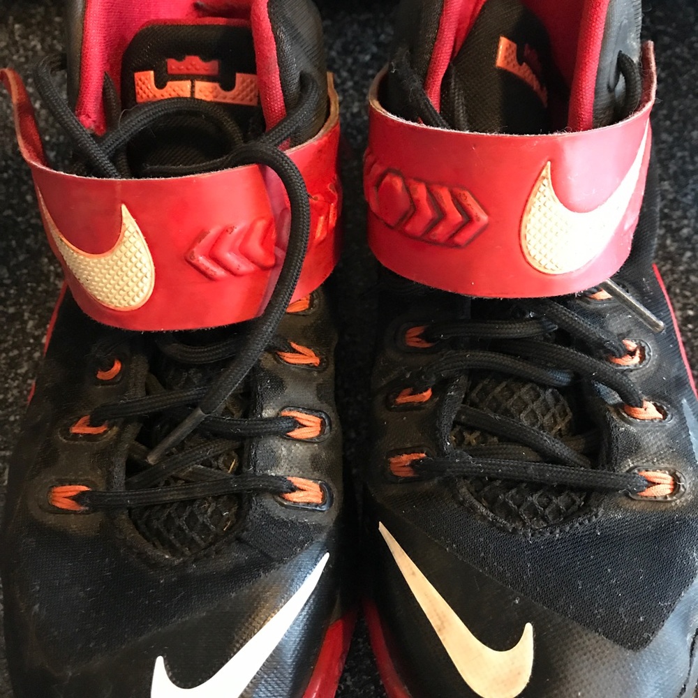Lebron Nike shoes
