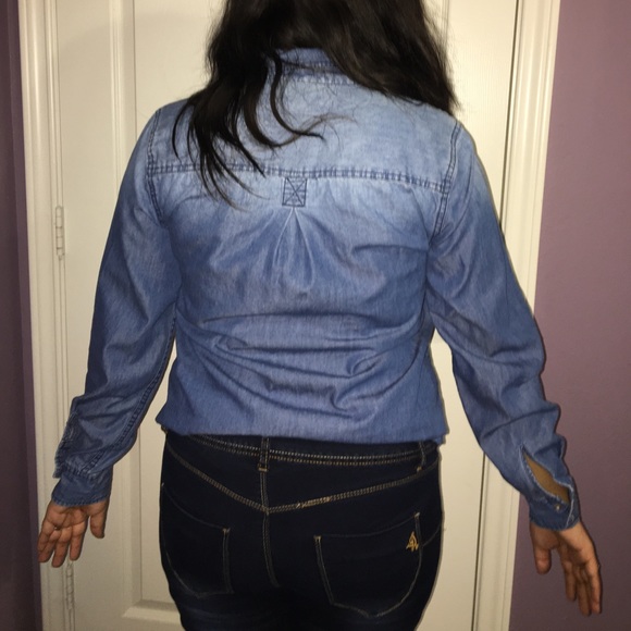 Top - Picture 2 of 2