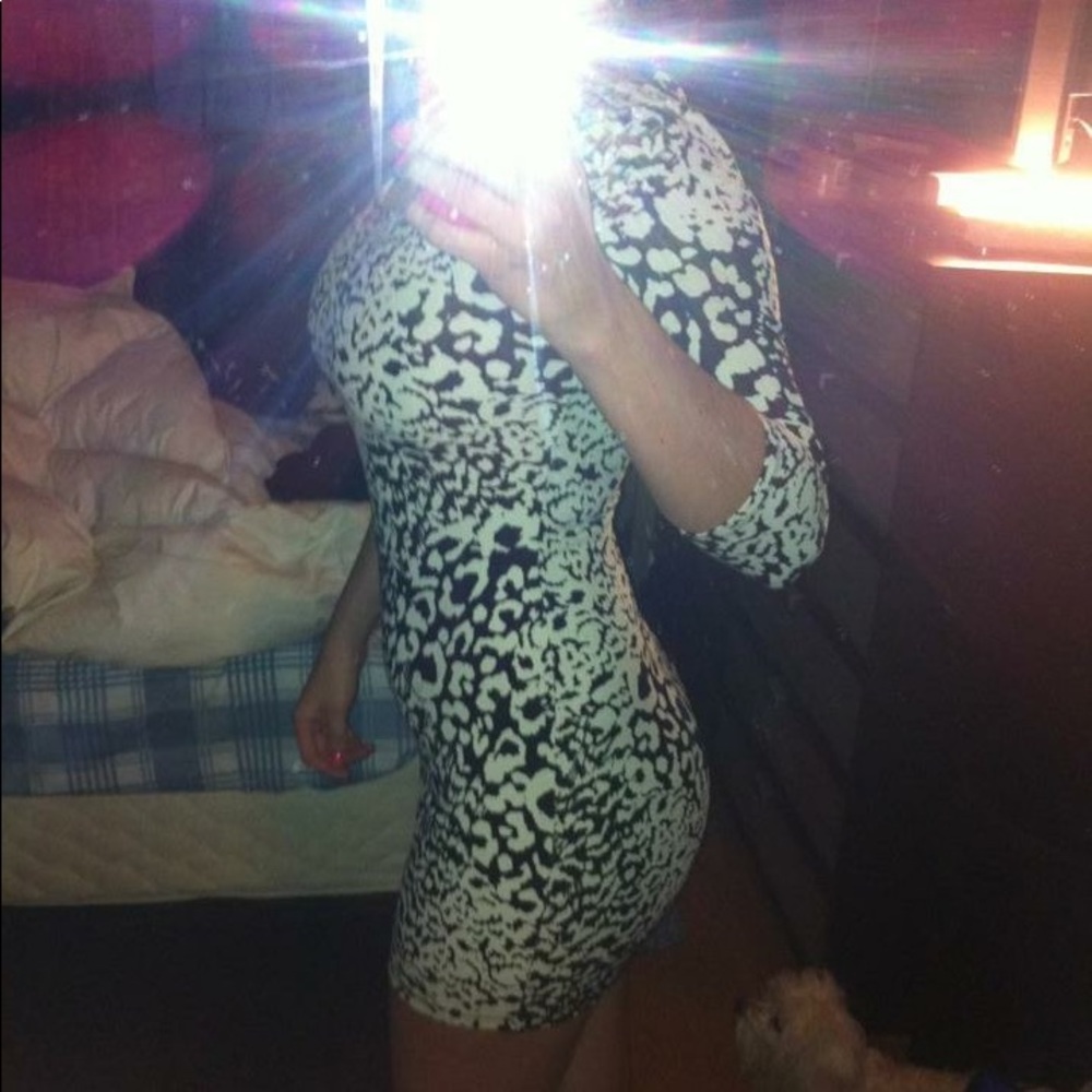 Mini Dress 👗 - Picture 4 of 4