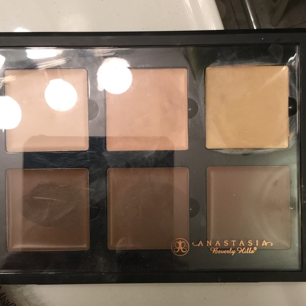 Anastasia cream contour kit