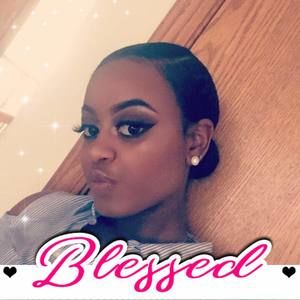 Meet your Posher, Danielle